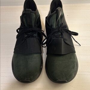 adidas Women's Dark Green and Black Suede Lace-Up Athletic Sneakers